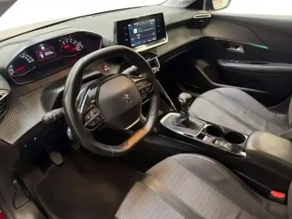 Photo 8 Peugeot 208 BlueHDi 100 S&S BVM6 Allure