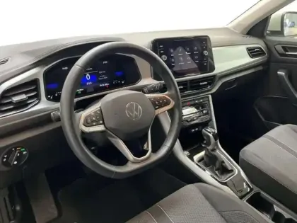 Photo 8 Volkswagen T-roc 1.5 TSI EVO 150 Start/Stop DSG7 Life Plus
