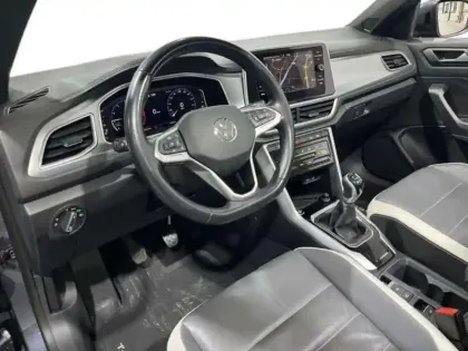 Photo 17 Volkswagen T-roc Cabriolet 1.0 TSI 110 Start/Stop BVM6 Style
