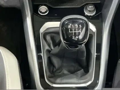 Photo 9 Volkswagen T-roc Cabriolet 1.0 TSI 110 Start/Stop BVM6 Style