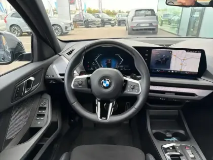 Photo 13 BMW Serie 1 Série 1 120A 170ch M Sport DKG7