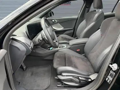Photo 11 BMW Serie 1 Série 1 120A 170ch M Sport DKG7