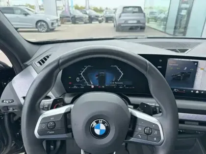 Photo 14 BMW Serie 1 Série 1 120A 170ch M Sport DKG7