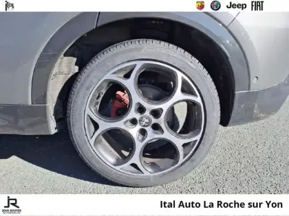 Photo 10 Alfa Romeo Tonale  1.5 Hybrid 160ch Veloce TCT