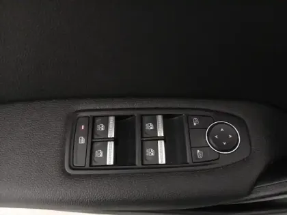 Photo 9 Renault Captur  1.6 E-Tech hybride 145ch Techno