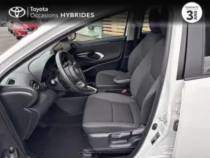Photo 10 Toyota Yaris  116h Dynamic 5p MY22
