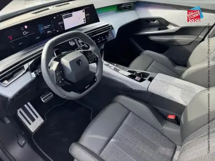 Photo 14 Peugeot 3008  1.2 Hybrid 145ch GT e-DCS6