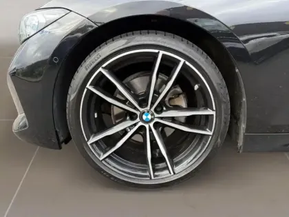 Photo 19 BMW Serie 3 Série 3 320dA xDrive 190ch M Sport