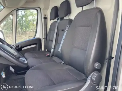 Photo 8 Peugeot Boxer  Fg 330 L2H2 2.2 BlueHDi S&S 120ch Asphalt
