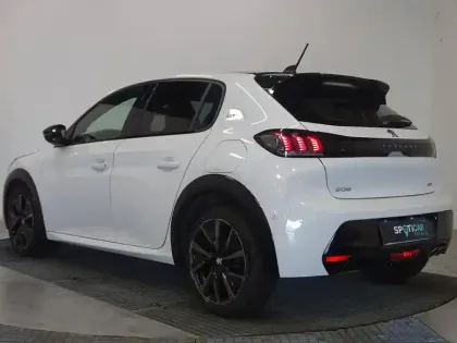 Photo 6 Peugeot 208  1.2 PureTech 130ch S&S GT EAT8