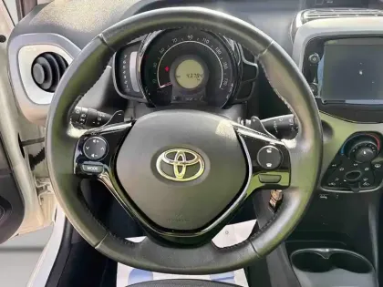 Photo 12 Toyota Aygo  1.0 VVT-i 69ch x-play x-shift 5p