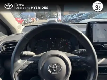 Photo 12 Toyota Yaris  116h Dynamic 5p MC24