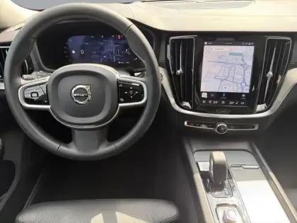Photo 6 Volvo V60  B4 197ch Ultra Style Dark DCT 7