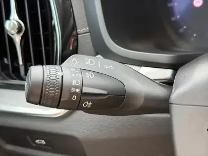 Photo 14 Volvo V60  B4 197ch Ultra Style Dark DCT 7