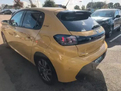 Photo 9 Peugeot 208  PureTech 75 S&S BVM5