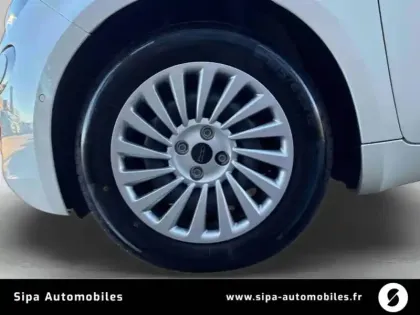 Photo 8 Fiat 500  e 95 ch