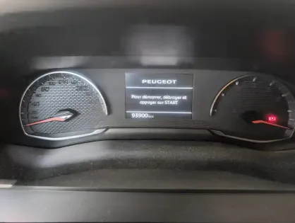 Photo 6 Peugeot 208  PureTech 100 S&S BVM6