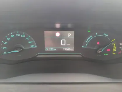 Photo 8 Peugeot 208  Electrique 50 kWh 136ch
