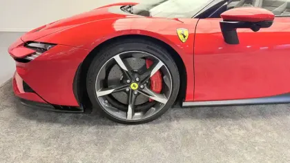 Photo 9 Ferrari Sf90  Spider 4.0 V8 780 ch PHEV