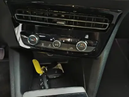 Photo 14 Opel Mokka  Electrique 136 ch & Batterie 50 kWh