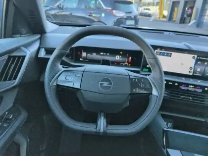 Photo 8 Opel Grandland  1.2 Turbo Hybrid 145 ch e-DCT6