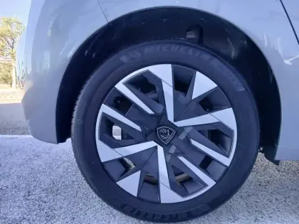 Photo 10 Peugeot 208  PureTech 100 S&S BVM6