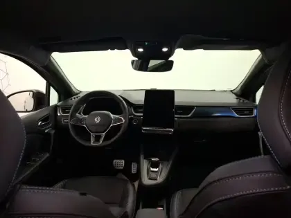 Photo 10 Renault Captur  E-Tech full hybrid 160 ch