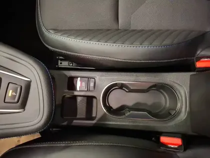 Photo 27 Renault Captur  E-Tech full hybrid 160 ch