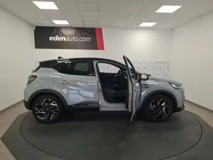 Photo 8 Renault Captur  E-Tech full hybrid 160 ch