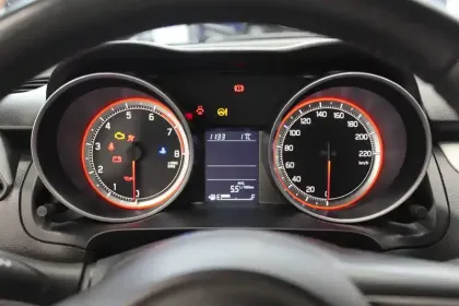 Photo 17 Suzuki Swift  1.2 Dualjet Allgrip