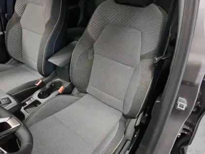 Photo 28 Renault Captur  E-Tech full hybrid 160 ch