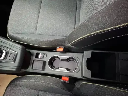 Photo 22 Renault Captur  E-Tech full hybrid 160 ch
