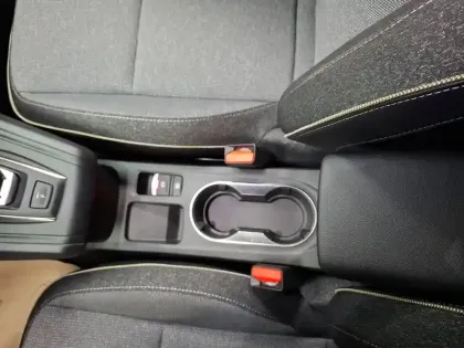 Photo 20 Renault Captur  E-Tech full hybrid 160 ch