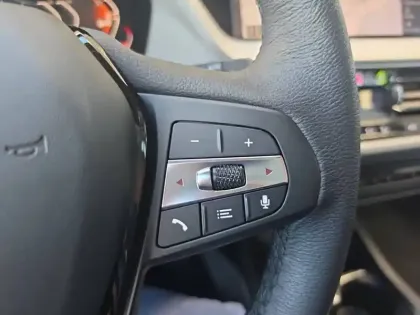 Photo 18 BMW Serie 1 118i 136 ch DKG7