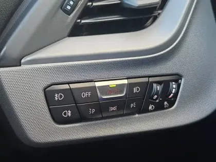 Photo 16 BMW Serie 1 118i 136 ch DKG7