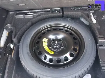 Photo 26 Ford Kuga  2.5 Duratec 180 ch FlexiFuel FHEV E85 Powershift