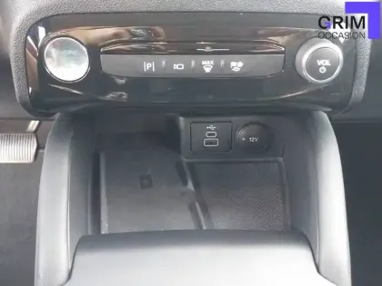 Photo 8 Ford Kuga  2.5 Duratec 180 ch FlexiFuel FHEV E85 Powershift