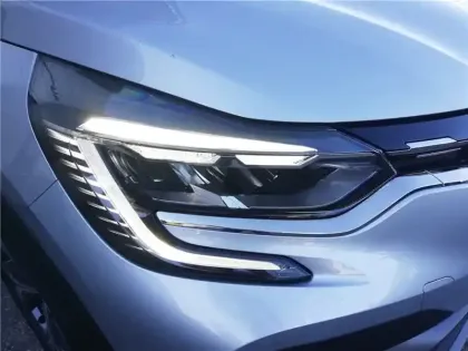 Photo 7 Renault Captur MILD HYBRID 160 EDC
