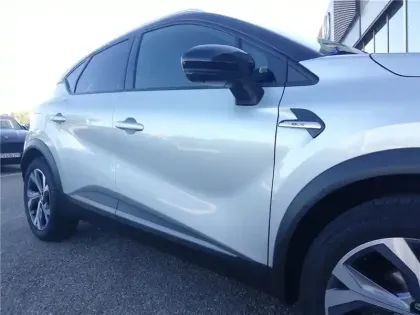 Photo 11 Renault Captur MILD HYBRID 160 EDC