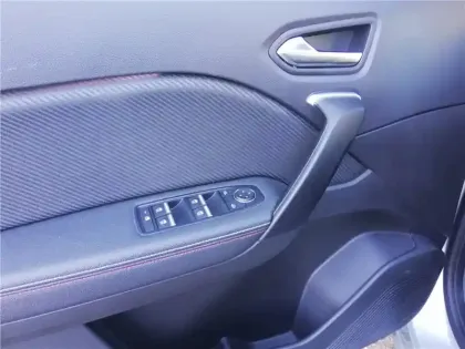 Photo 18 Renault Captur MILD HYBRID 160 EDC
