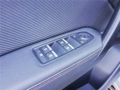 Photo 19 Renault Captur MILD HYBRID 160 EDC