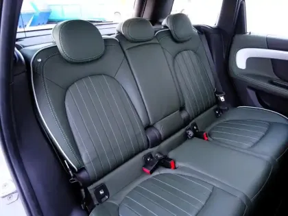 Photo 8 Mini Countryman  Cooper SE 125ch + 95ch Edition Untamed Plus ALL4 BVA6