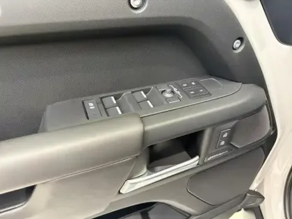 Photo 14 Land rover Defender  110 2.0 P300e PHEV X-Dynamic HSE