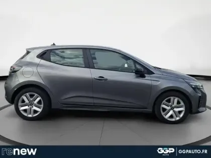 Photo 5 Renault Clio  1.5 dCi 100ch Evolution - 25