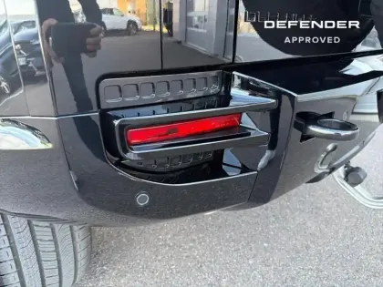 Photo 12 Land rover Defender  90 3.0 D250 Hard Top X-Dynamic SE