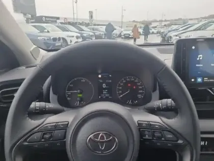 Photo 10 Toyota Yaris  116h Dynamic 5p MC24