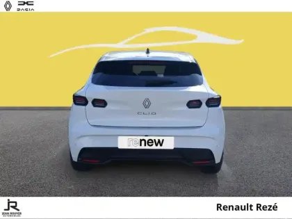 Photo 10 Renault Clio  1.2 TCe 115ch Techno