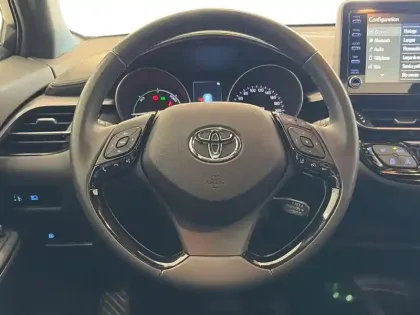 Photo 12 Toyota C-HR  1.8 Hybride 122ch Dynamic Ultimate E-CVT