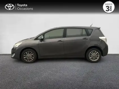 Photo 12 Toyota Verso  112 D-4D FAP Design