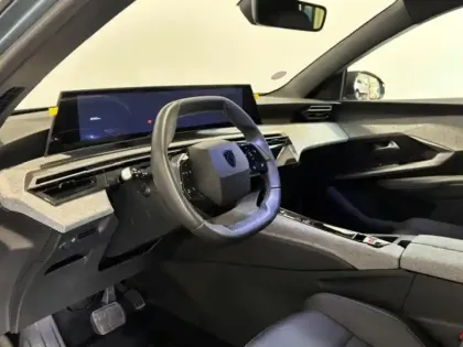 Photo 6 Peugeot 3008  1.2 Hybrid 136ch Allure e-DCS6